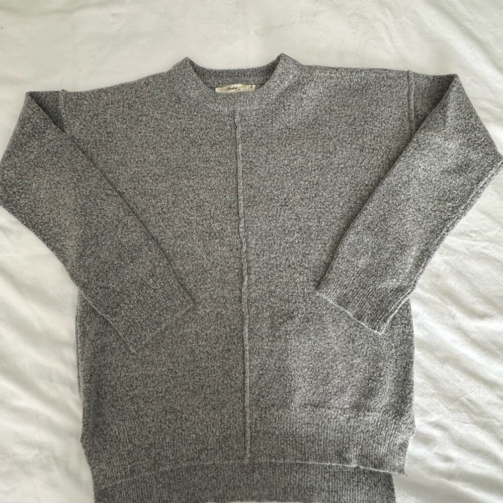 EUC- Gray Andree by Unit Loose fit Crewneck Sweater